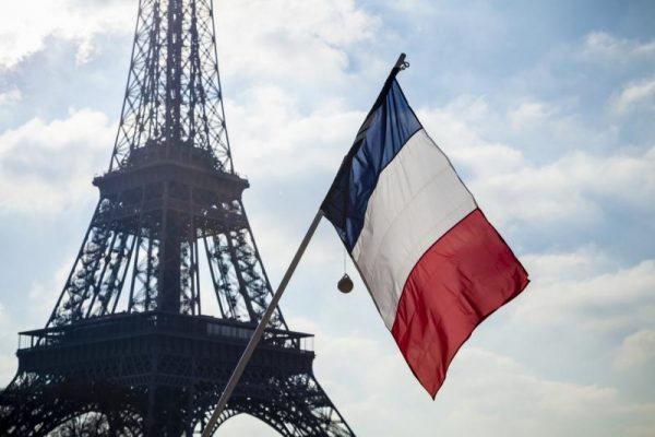 Как официально получить работу во Франции?