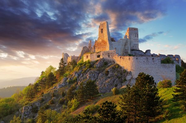 Чахтицский замок в Словакии