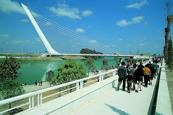 Мост Аламильо в Севилье