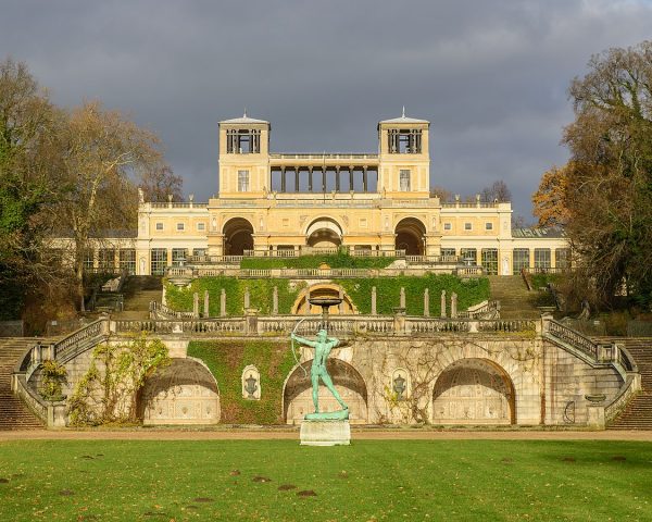 Оранжерейный дворец в Потсдаме
