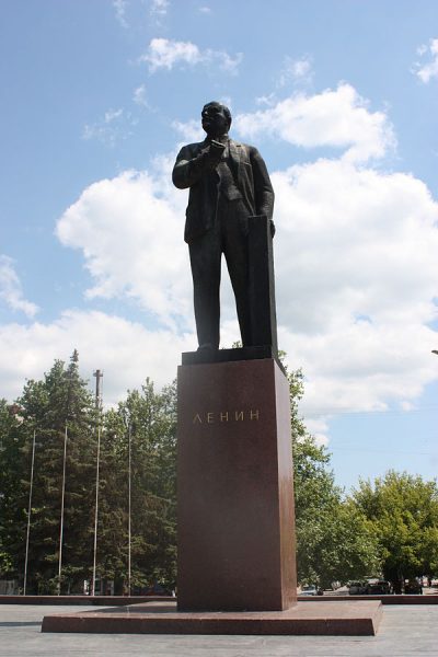 Памятник Ленину в Симферополе