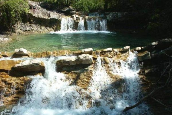 Водопады на реке Жане