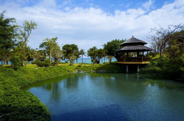 Небольшое озеро на острове Хон Там