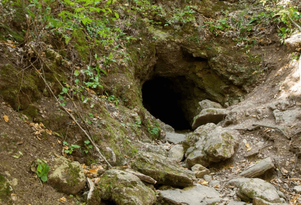 Фанагорийская пещера
